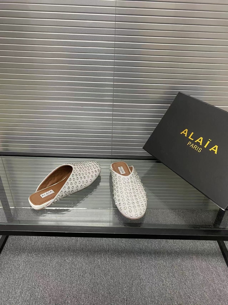 Alaia Flat Shoes